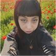 Studentessa di ventuno anni, frequentante l’università, offre ripetizioni d’inglese e di materie umanistiche ed aiuto compiti. 