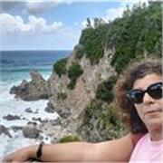 Insegnante di inglese e spagnolo, impartisce ripetizioni private on line e a domicilio solo nella provincia di Caserta.