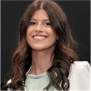 Studentessa di laurea magistrale in lingua inglese offre lezioni online di inglese per studenti e adulti