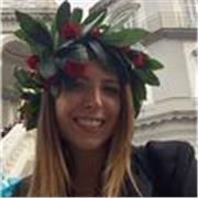 Studentessa bilingue offre lezioni private di conversazione in inglese per tutti i livelli