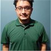 Profesor de inglés que imparte clases para todas las edades, programador