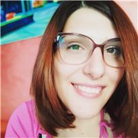 Make-up artist propone lezioni di self make-up e di consapevolezza del proprio corpo
