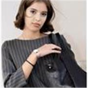 Studentessa universitaria amichevole e paziente, disponibile per aiuto-compiti!