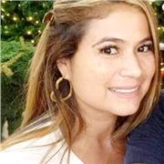 El profesor imparte clases a chicos de todas las edades