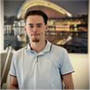 Engagierter Übersetzer, Preisgünstig und internationale Erfahrung