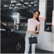 Soy responsable y paciente, con experiencia ayudando a niños de primaria. Explico de forma clara y me adapto a cada alumno 