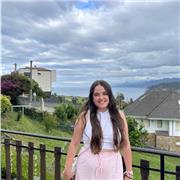 Profesora de Primaria. Ofrezco clases de Lengua Castellana y Literatura y tambien puedo dar clases de inglés para niños de primaria
