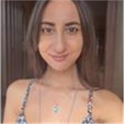 Insegnante offre lezioni private per alunni di elementari, medie e superiori. Molto paziente e affidabile, creativa ma allo stesso tempo pratica!