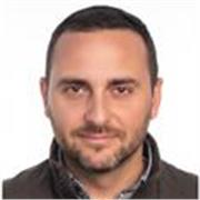 Profesor para prevenir y diagnosticar dificultades de aprendizaje.