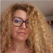 Enseignante en ligne depuis 2018, propose cours particuliers, cours de soutien , niveau primaire et collège.