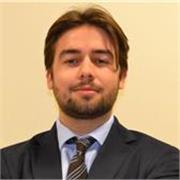 Laureando in giurisprudenza offre lezioni di diritto, storia e letteratura