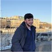 Spanisch Sprechender der alle Altersklassen unterrichtet