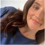Studentessa con certificato c1 inglese Cambridge