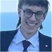 Laureando in lettere,esperienza di tirocinio in una scuola media, diploma scientifico, ripetizioni materie umanistico/scientifiche