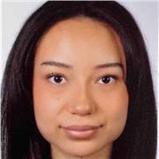 Mathe-, Deutsch, und Englisch-Tutorin für Online-Nachhilfe