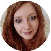 Tutor Appassionata per uno Studio Chiaro ed Efficace