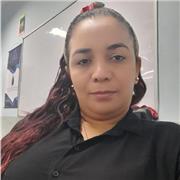 Docente de tecnología e informática, también enseño las área de diseño de multimedia y emprendimiento