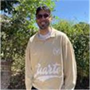 Profesor enseña y educa a través del Futbol