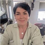 Do you need an English Native Speaker to help you in your journey in learning
English? I can support you. I assess