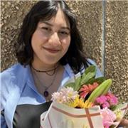 Maestra de inglés con más de tres años de experiencia con adultos y niños en todos los niveles de inglés