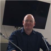 Professeur de mathématiques, ayant plus de 20 ans d'expérience dans les cours particuliers, donne cours de maths en ligne