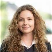 I am a fluent and native English speaker who is doing a masters degree in Politics