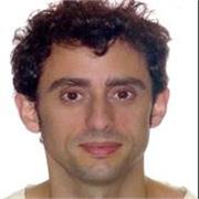 Profesor titulado de castellano (nativo). También ofrezco clases de catalán. Especialidad para el estudio como segunda lengua.