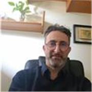 Informatico de sistemas fisicos y Biologo de organismos y sistemas, quimica y matematicas