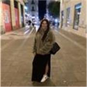 Soy una chica simpática, amable y con gran capacidad para trabajar en equipo. Me encantan los niños y hacerles felices. 