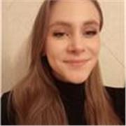 Laureata triennale (e studentessa magistrale) impartisce lezioni di italiano e di lingua inglese sia per grammatica che per letteratura 
 Provengo da studi umanistici, avendo completato il percorso di istruzione superiore presso il liceo classico  Marco 