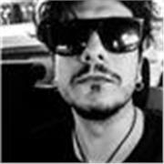 Insegno italiano perché è la lingua in cui parlo, scrivo, faccio arte!