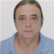 Profesor de Inglés. Soy Licenciado en Lenguas Extranjeras de la Universidad de Amtioquia