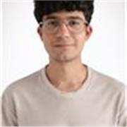 Estudiante ultimo semestres de física de la universidad nacional para clases