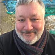 Experienced French and English (TEFL) tutor. Experience in teaching to all ages