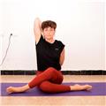 Profesora de yoga en rota