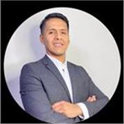 Egresado de la Universidad Nacional de Ingeniería, con Máster en Finanzas (Perú) y en curso un MásterActuarial en Oviedo