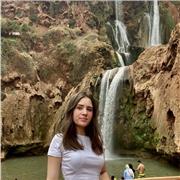 Sono qui per aiutarvi a migliorare nelle materie scolastiche, chiarire dubbi e affrontare insieme eventuali difficoltà.