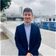 French speaker. Economics with French BSc 1:1 from QUB. Business Development Manager in data management software industry