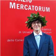 Offro lezioni a studenti stranieri che cercano di imparare le basi della lingua