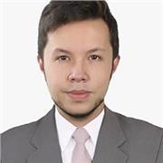 Profesor de filosofía y literatura, enfocado en refuerzos de ortografía y composición textual con uso y manejo de métodos y herramientas de enseñanza mediada por tecnologías de la educación y entornos virtuales. 
Tecnólogo en sistemas y editor de audio y