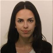 Niñera que puede ayudar con los deberes (primaria y ESO, bachillerato de ciencias). Actualmente estudio quinto de Medicina