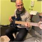 Madrelingua Francese offre ripetizioni agli studenti che hanno difficoltà nella lingua stessa