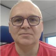 Je suis un professionnel en informatique systèmes et réseaux