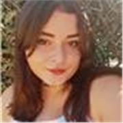 Soy una chica de 19 años, he sido profesora particular solo un verano, mis padres son ingleses/irlandeses nativos, soy adoptada y llevo manejando el idioma desde los 5 años, me gustaría poder trabajar con niños de entre 3-5 años, tengo el b2 de ingles e h