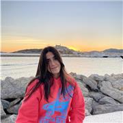 Estudiante de educación primaria ofrece clases particulares de cualquiera de las materias en educación primaria e infantil, además de clases de idiomas de inglés, catalán o español