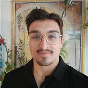 Mi nombre es Óscar, tengo 24 años y soy Ingeniero mecánico. Imparto clases de matemáticas, física, química, tecnología e inglés