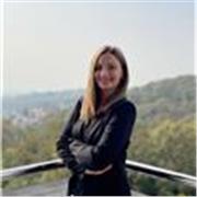 Would you like to learn English while having fun? I’m here to help! 