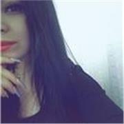 Profesora, imparte clases a alumnos de nivel básico