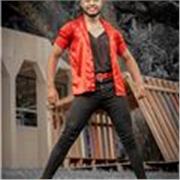 Dictó clases para todos los niveles de salsa y bachata, todas las edades, Salsa en línea on 1, on 2, salsa cubana y salsa caleña, bachata sensual y dominicana