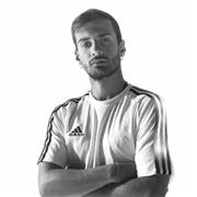 Offro lezioni di qualsiasi materia riguardante il ramo delle scienze sociali, politiche, giuridiche e filosofiche